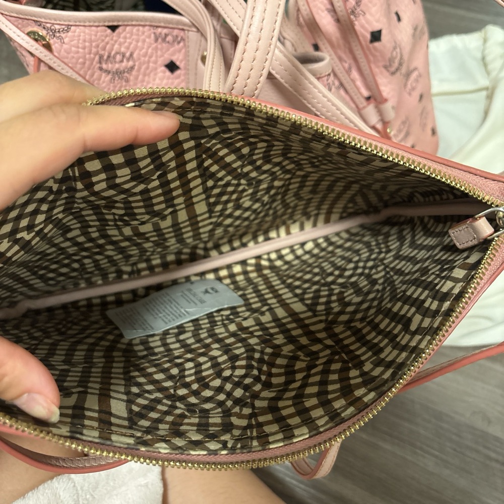 MCM Pink Logo Tote and Pouch Set - Picture 4 of 6